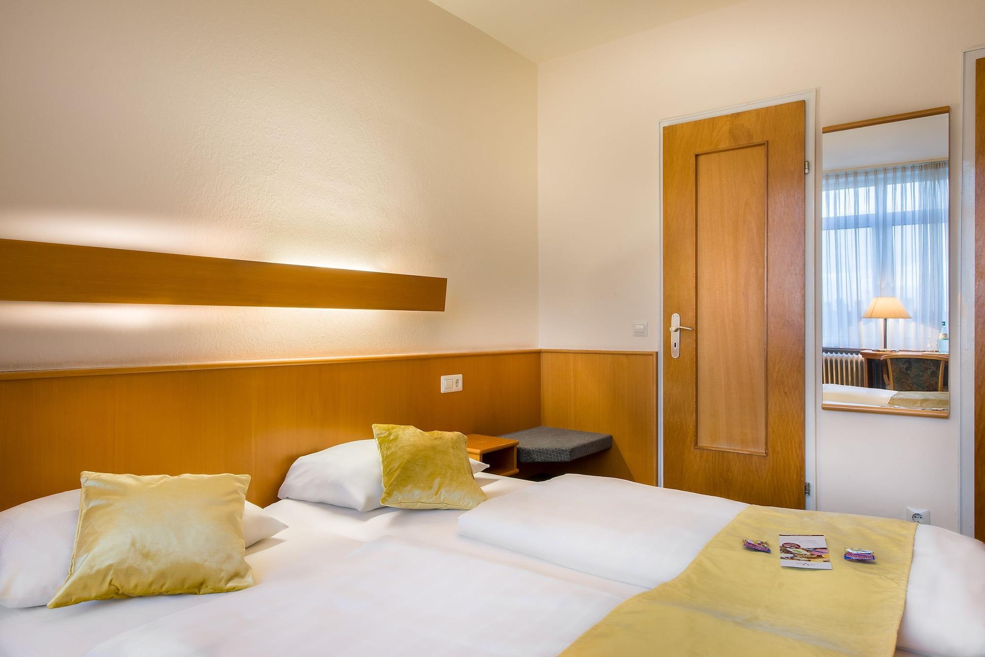 Scope Hotel Greif Karlsruhe Bagian luar foto