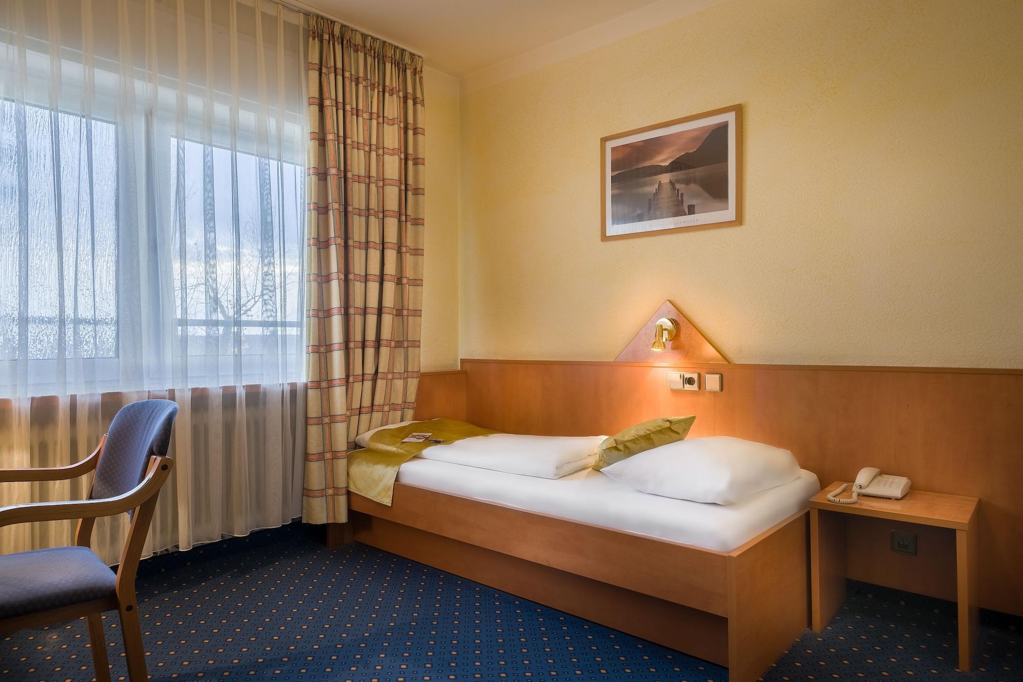 Scope Hotel Greif Karlsruhe Bagian luar foto
