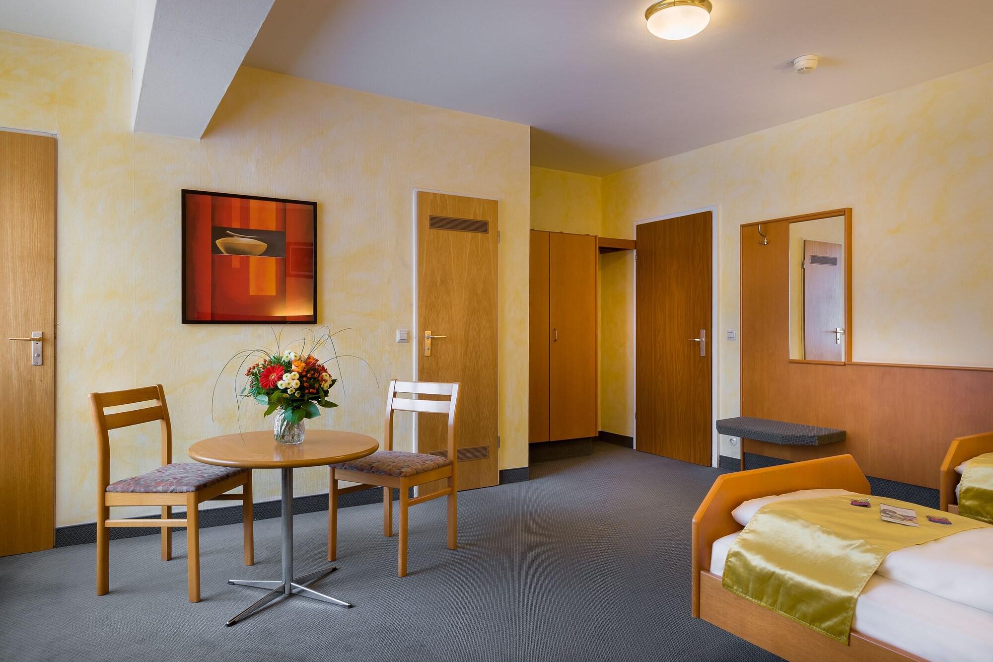 Scope Hotel Greif Karlsruhe Bagian luar foto