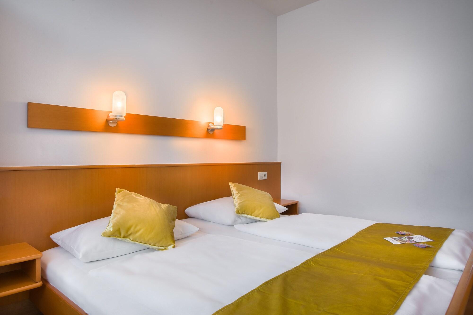 Scope Hotel Greif Karlsruhe Bagian luar foto